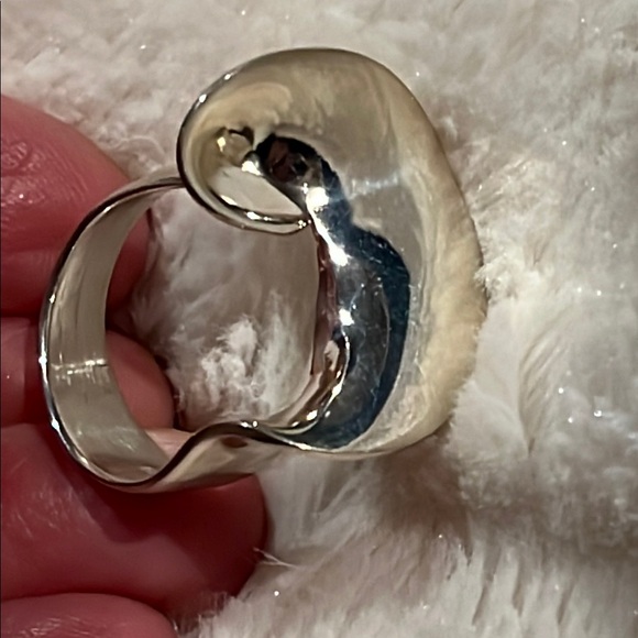 NWOT Elegant Sterling Ring 8 - Picture 3 of 5